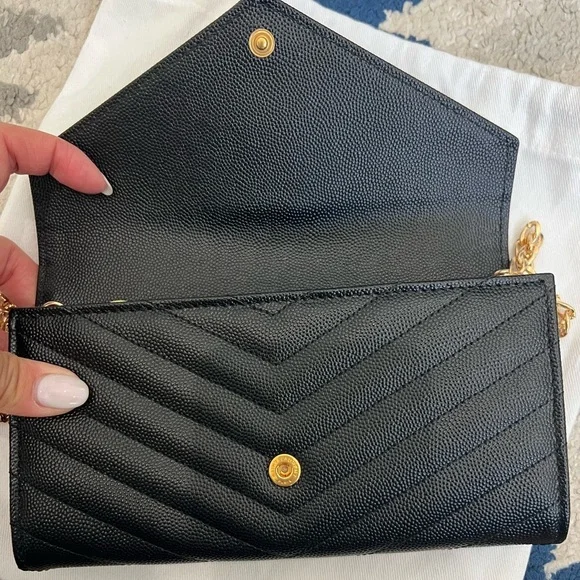 Black YSL cassandre envelope wallet on chain - Picture 5 of 13